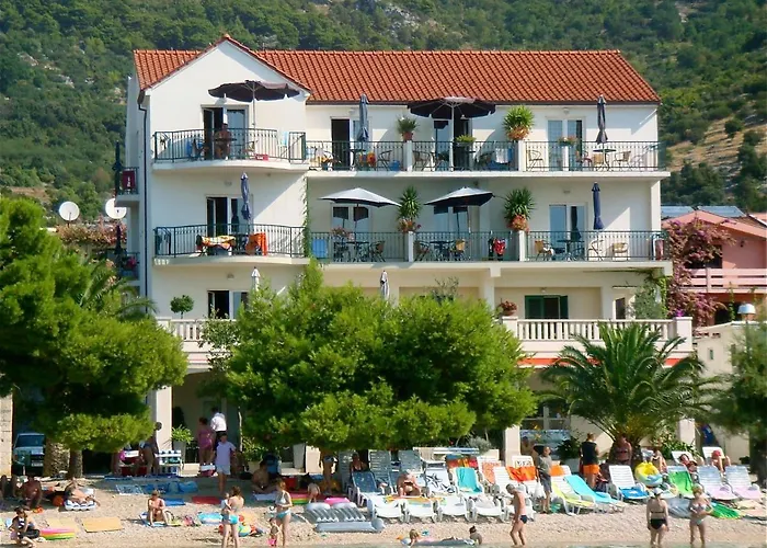 On The Beach-drvenik شقة *
