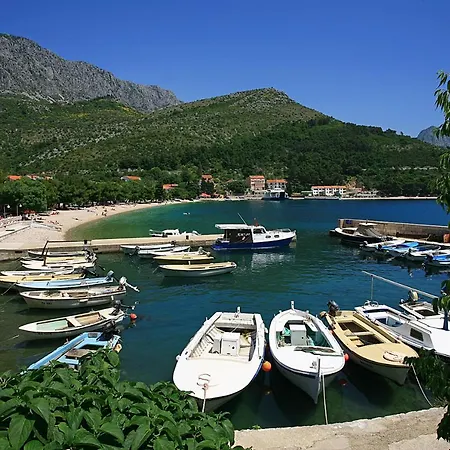 Apartman On The Beach-drvenik