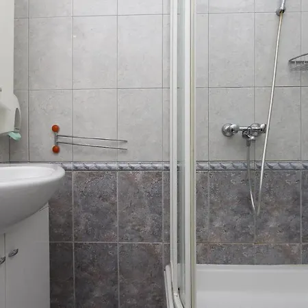 On The Beach-drvenik Apartman Drvenik (Split-Dalmatia)