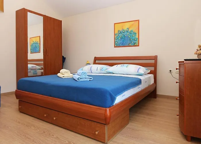 On The Beach-drvenik Appartement